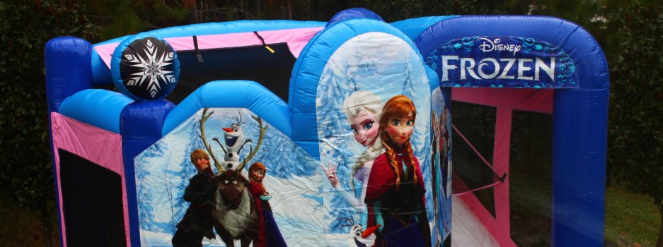 disney_frozen_inflatable_bounce_house.jpg